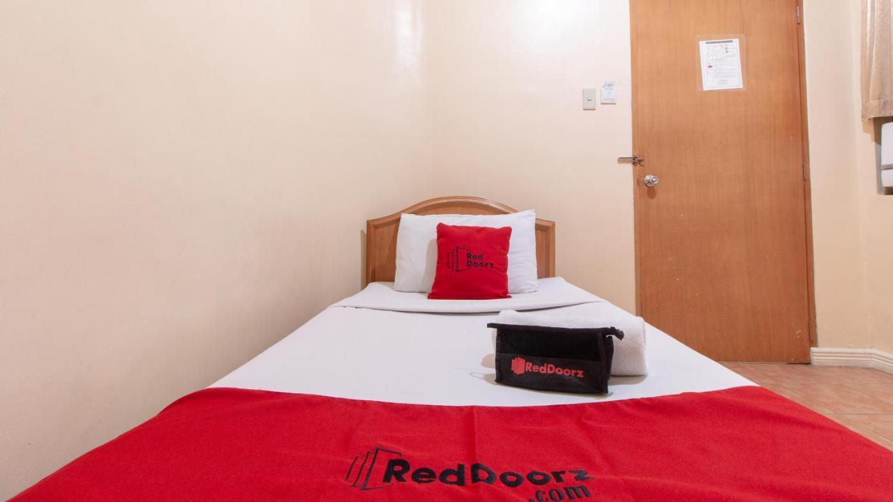 Reddoorz @ Downtown Tacloban Hotel Eksteriør billede