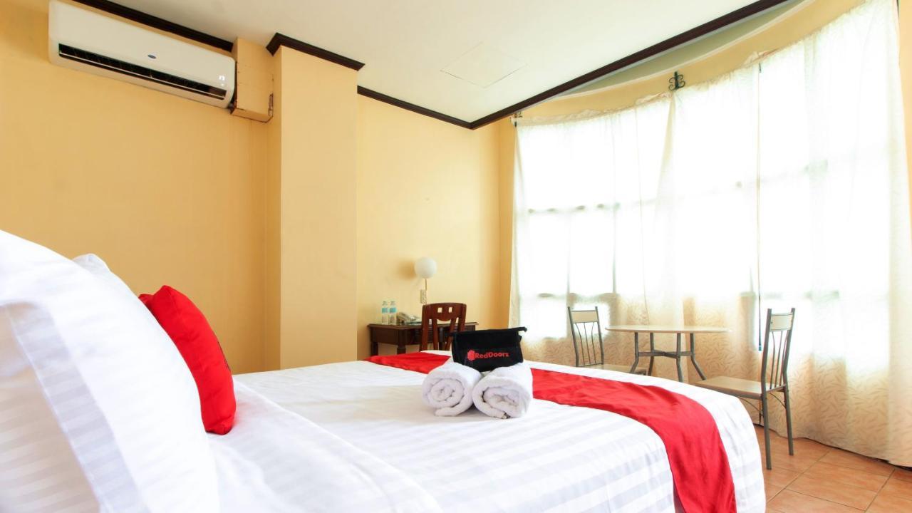 Reddoorz @ Downtown Tacloban Hotel Eksteriør billede