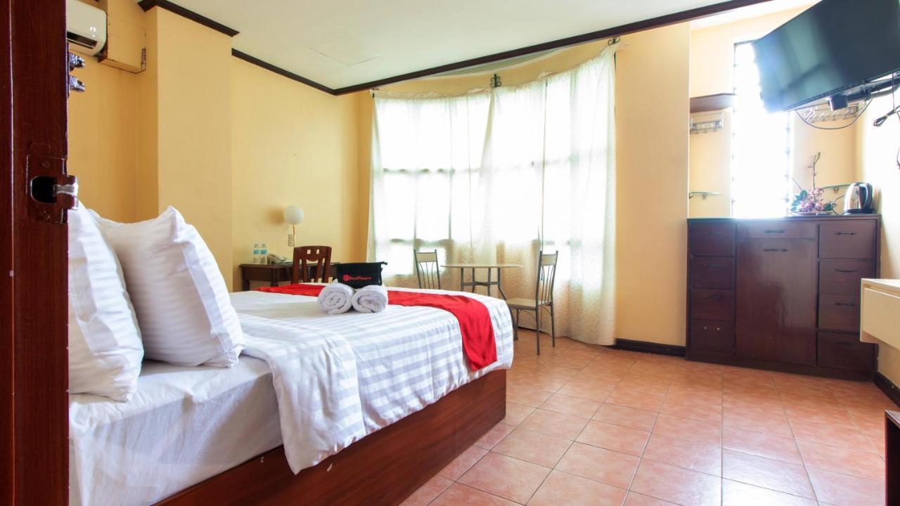 Reddoorz @ Downtown Tacloban Hotel Eksteriør billede